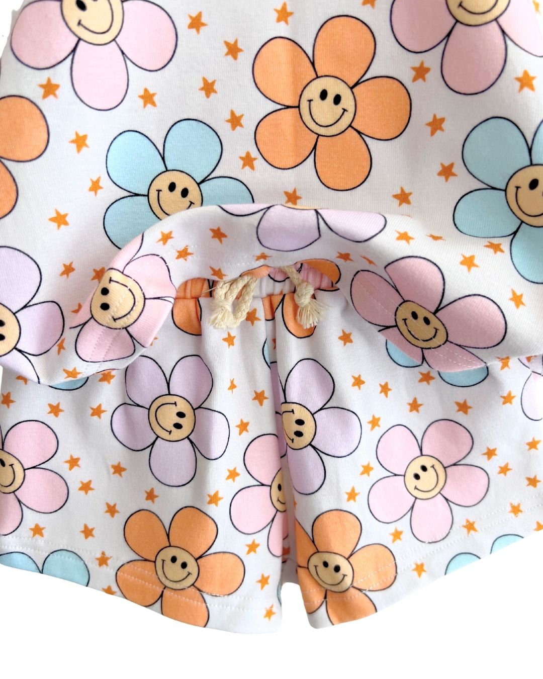 Ditzy Daisy Shorts Set